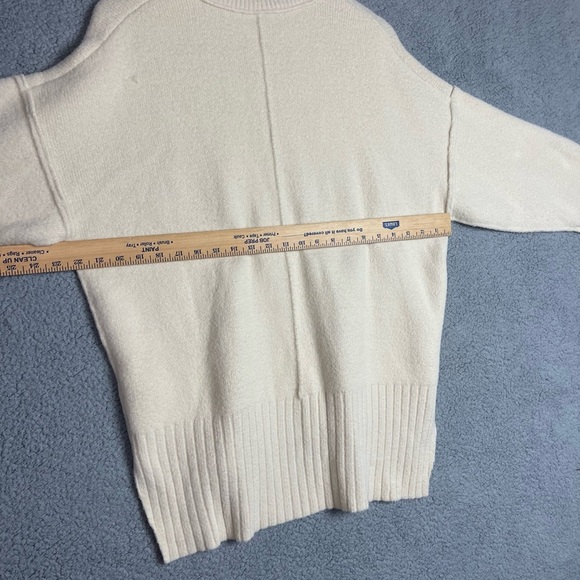 Free People Cream Oversized Sweater Size XS Cream - Picture 6 of 10